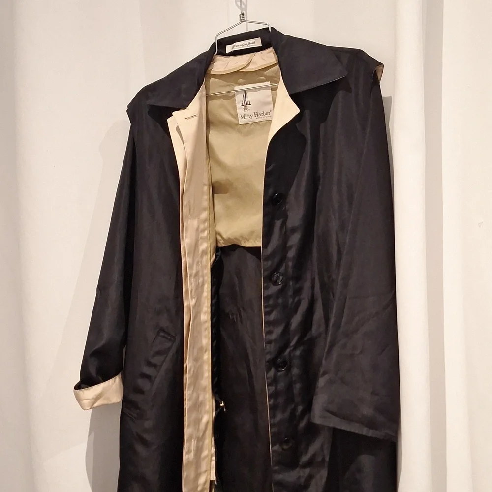 Vintage Misty Harbor packable trench coat